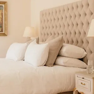 ** Bed & Breakfast Puccini South Africa